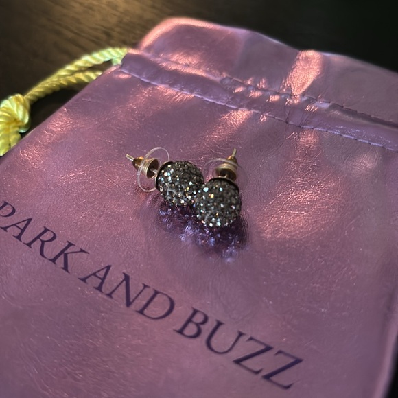 Park & Buzz - Picture 2 of 3